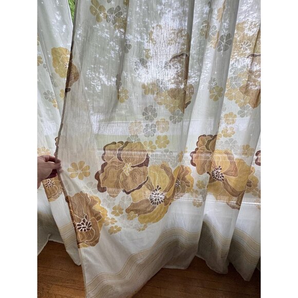 Vintage 1970s cream curtain, large brown, tan flowers, pleated, for each - Picture 2 of 10